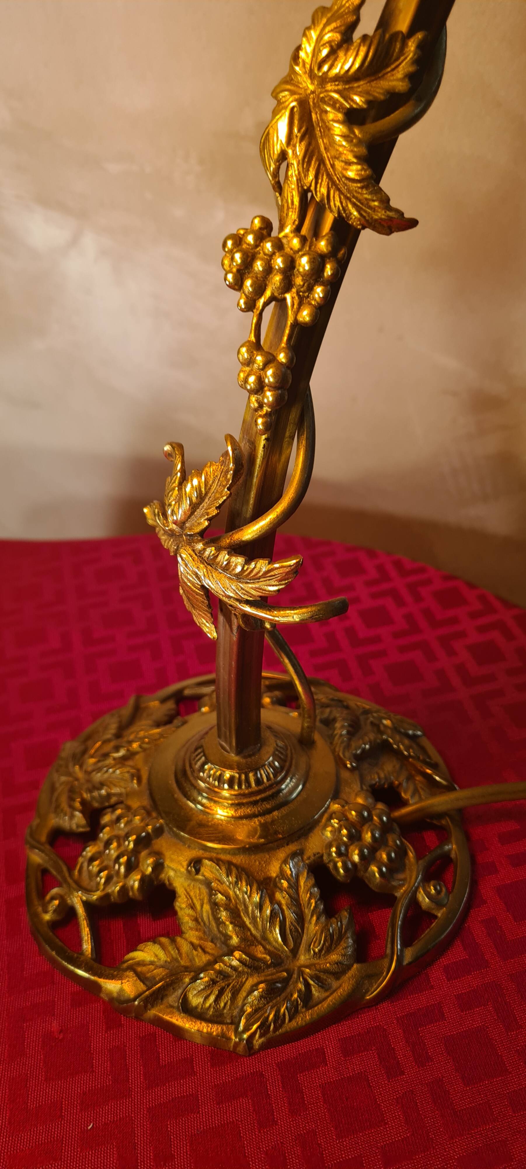 Art Nouveau desk lamp in bronze and gilded brass, 41 x 31 cm