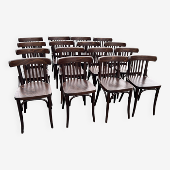 Lot de 16 chaises bistrot