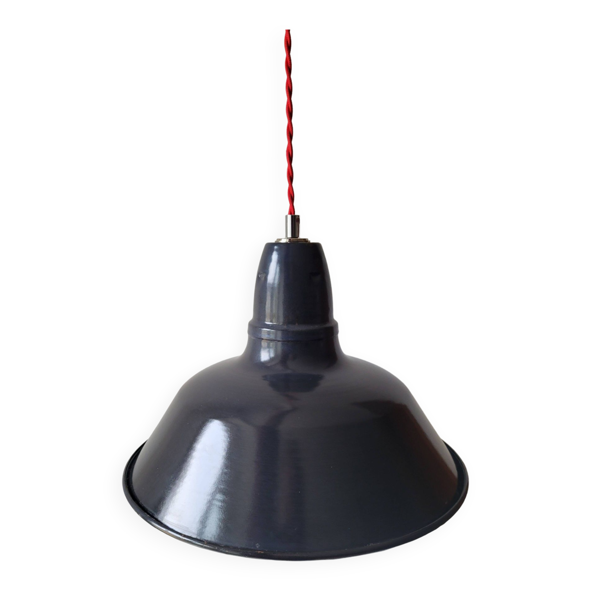 Suspension en tôle émaillée