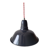 Suspension en tôle émaillée