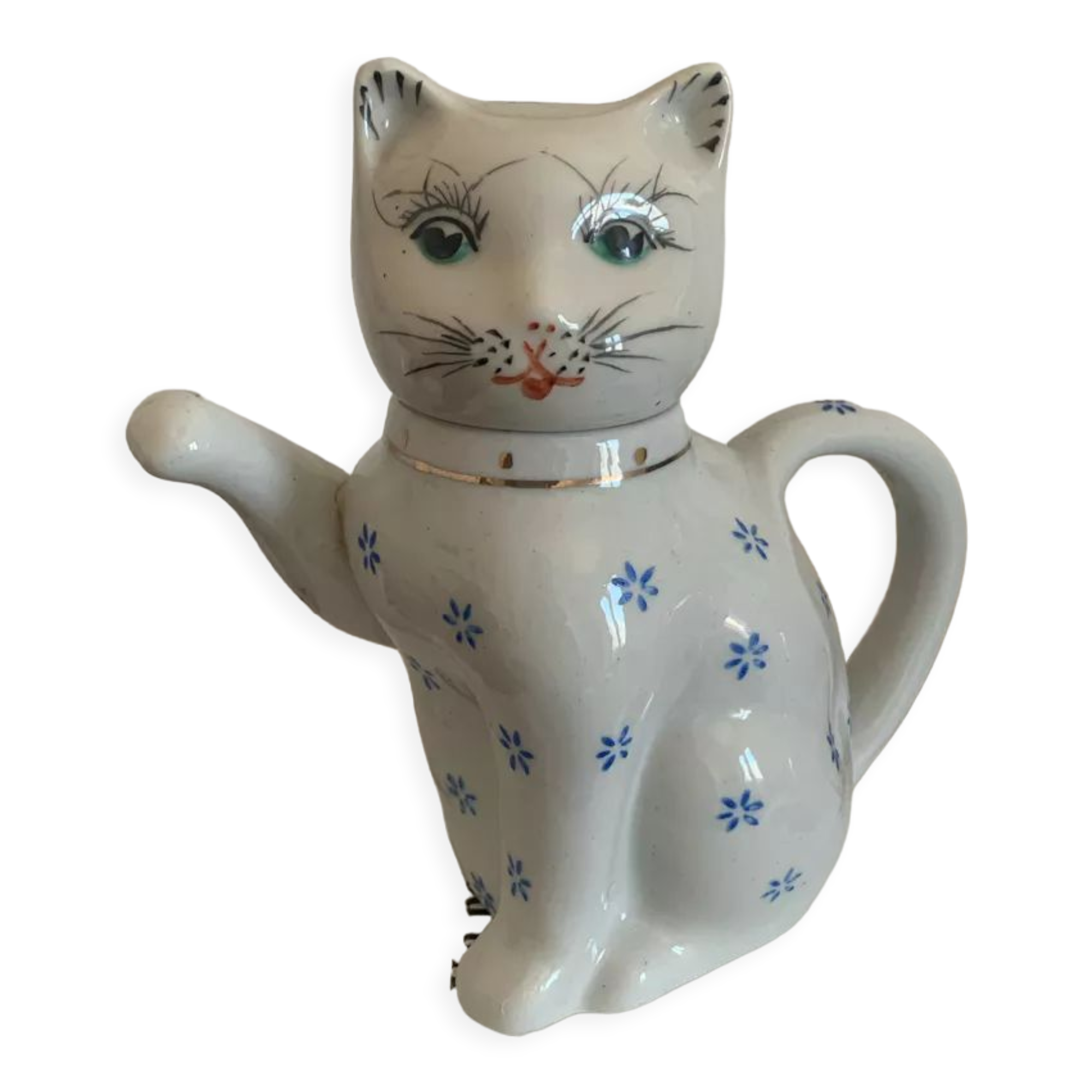 Milk jug or small tea vintage cat