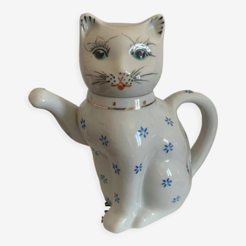 Milk jug or small tea vintage cat