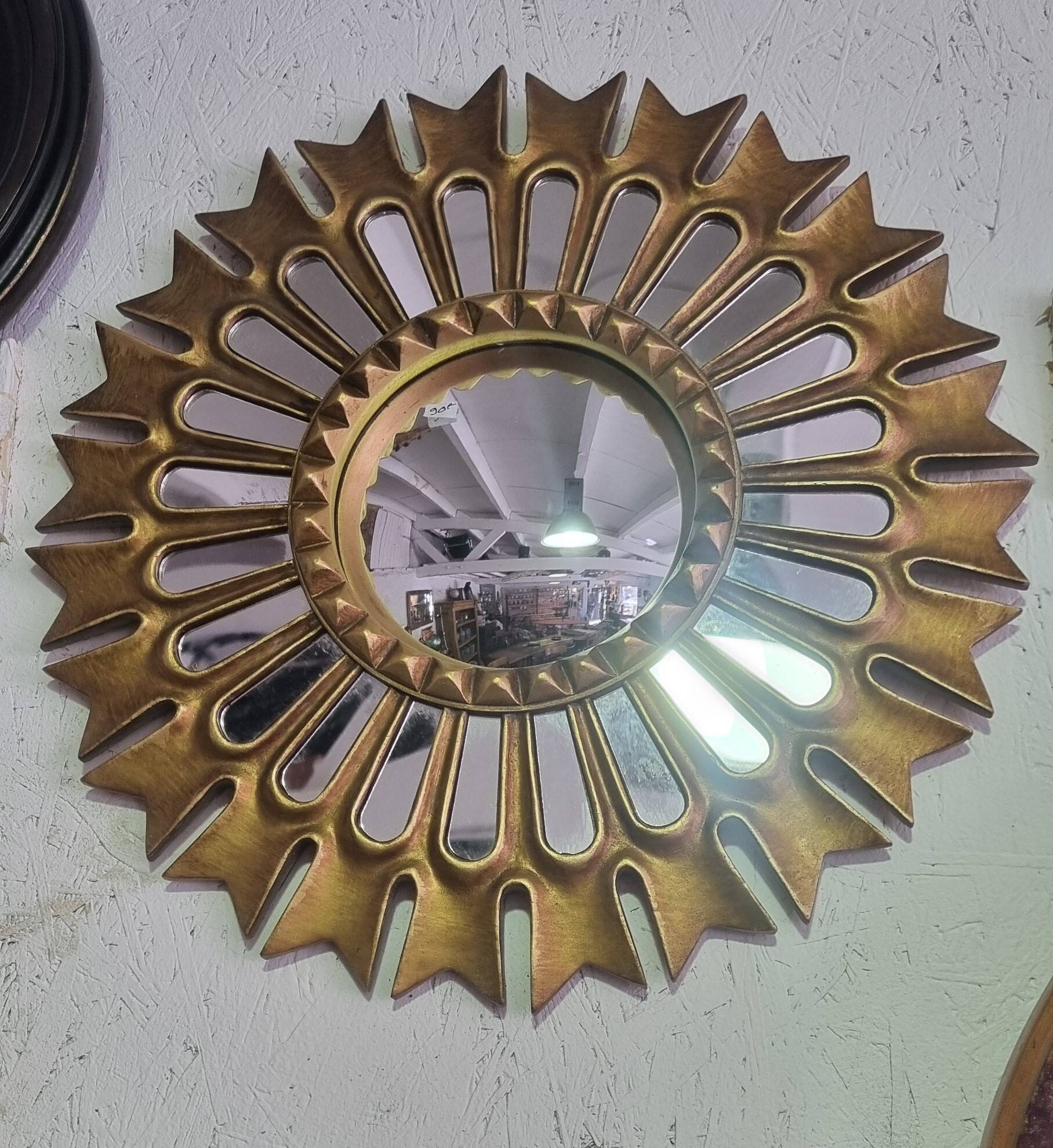 Faceted witch mirror