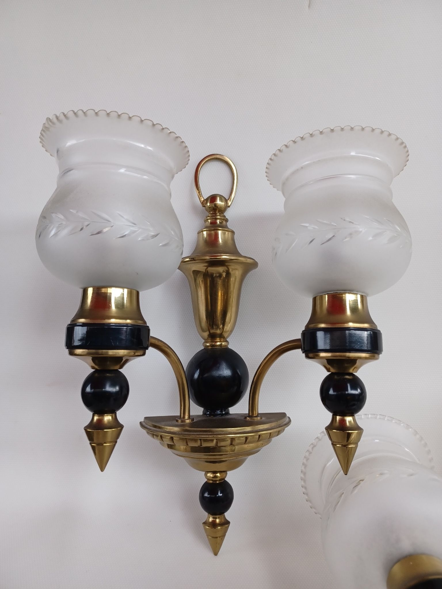 Paire d'appliques en bronze de style neo classique, XX ème siècle