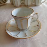 Set of 8 pairs of cups and saucers in Paris porcelain
