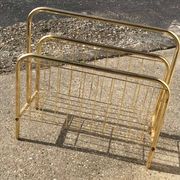 Mid-century magazine rack in gilded brass and wood, vintage 70s, Hungary.