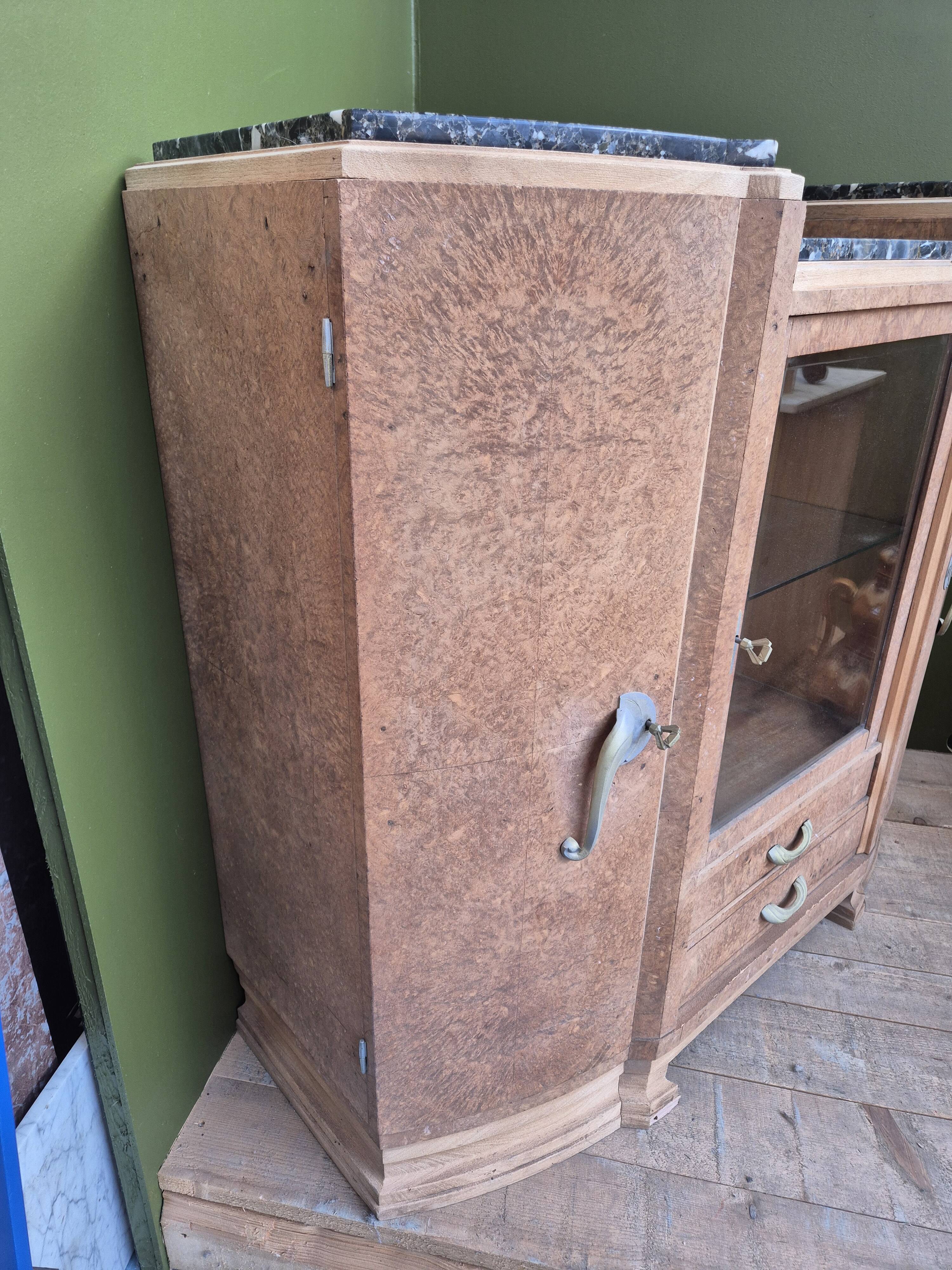 Abrasive blasting storage