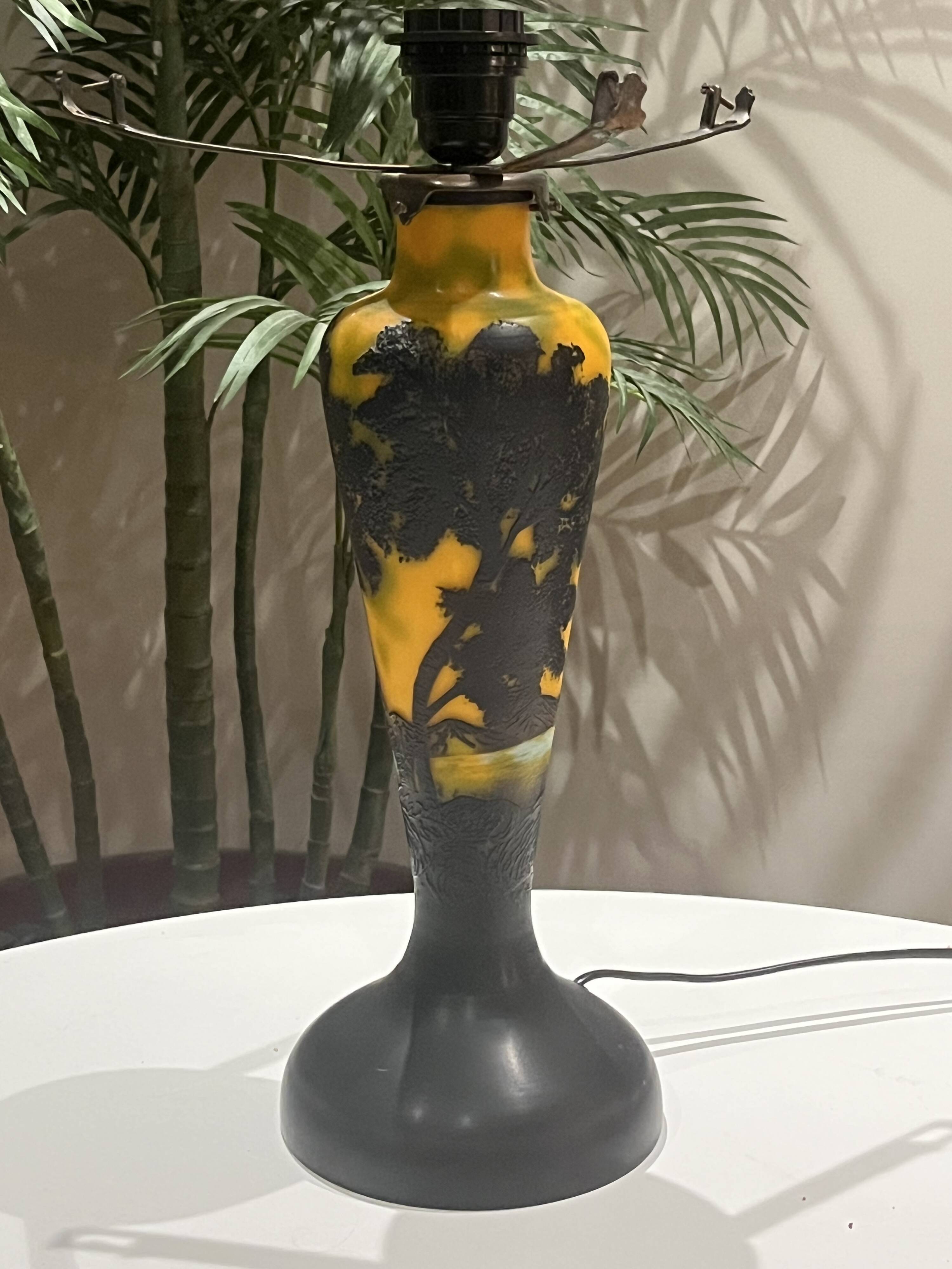 Lamp base - Acid-etched glass - Gallé style