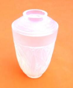 Opalescent glass vase in the shape of an urn Decoration of foliage and berries