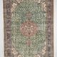 Tapis vintage turc fait main à décor de médaillon vert et beige