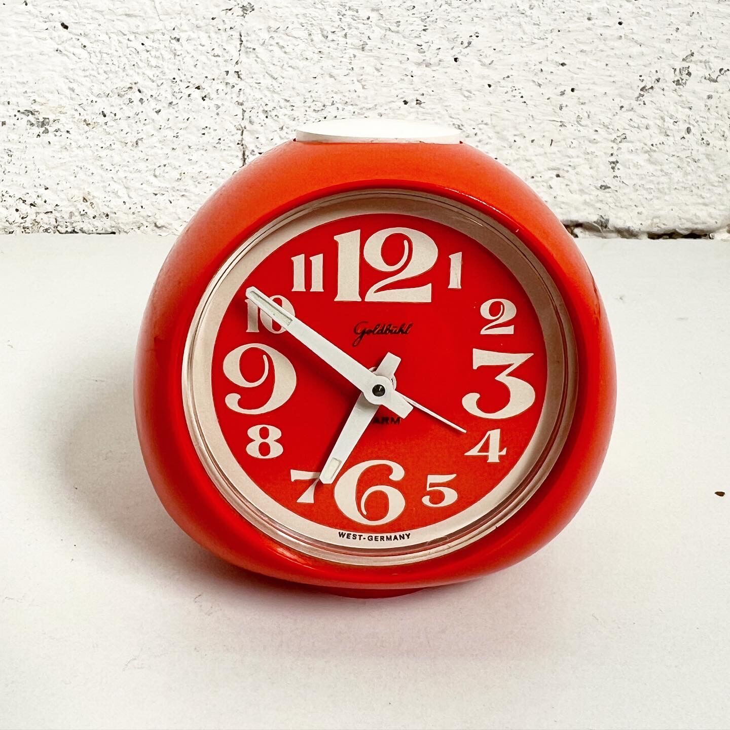 Vintage alarm clock Goldbühl orange