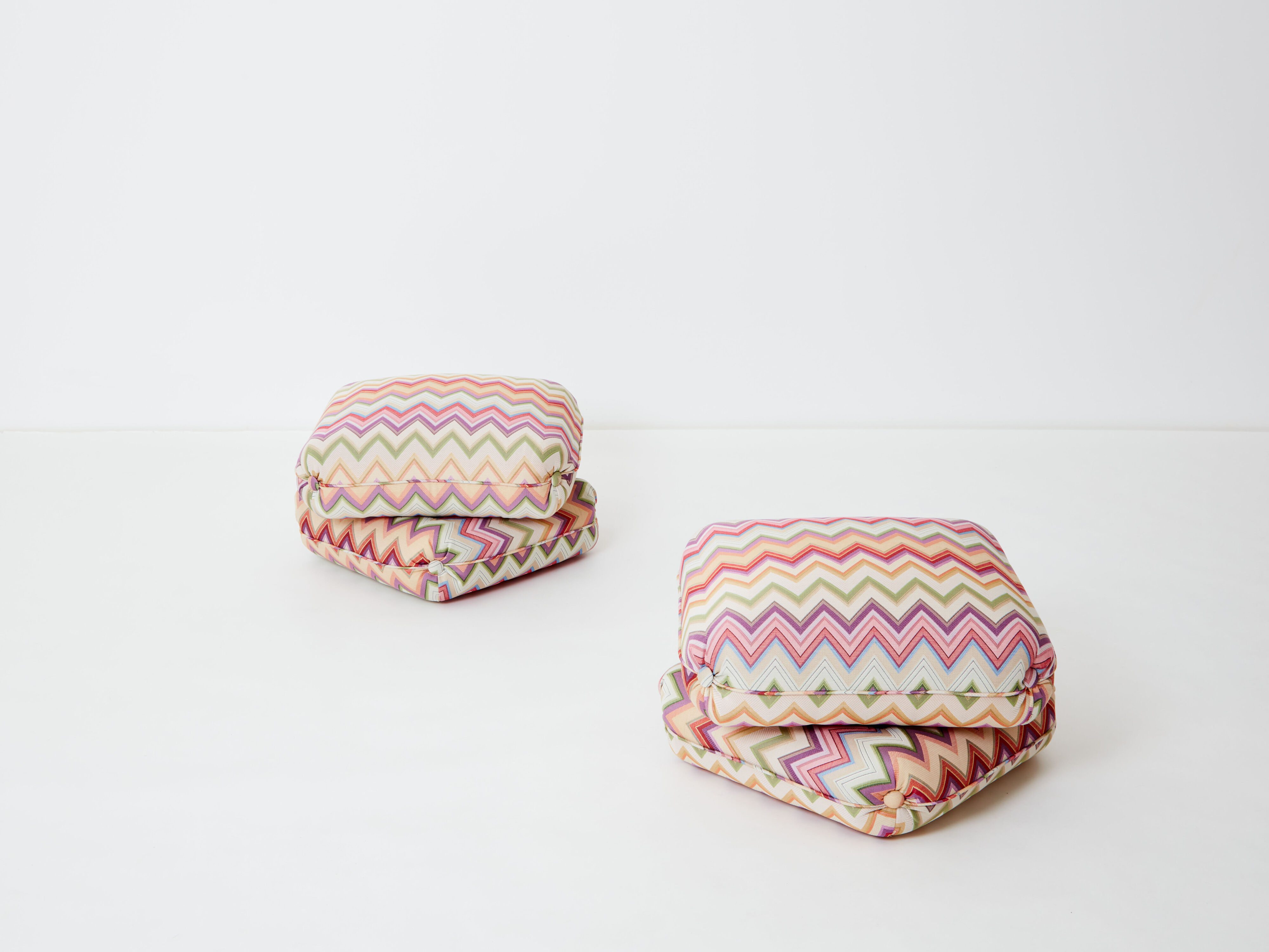 Paire de poufs 1970