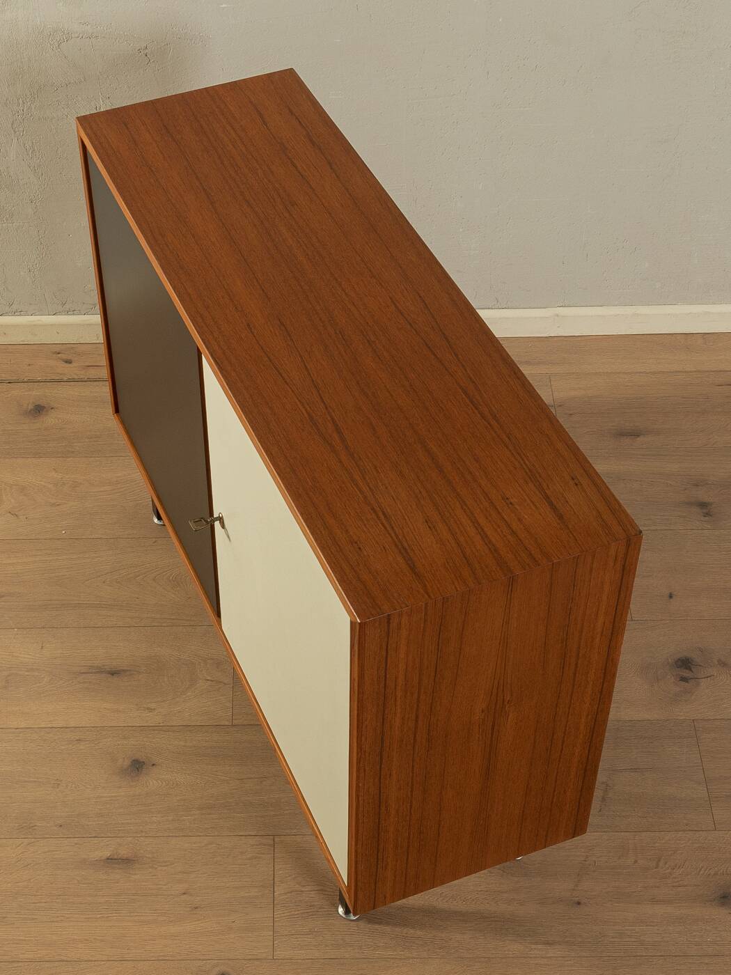 1960s Dresser
