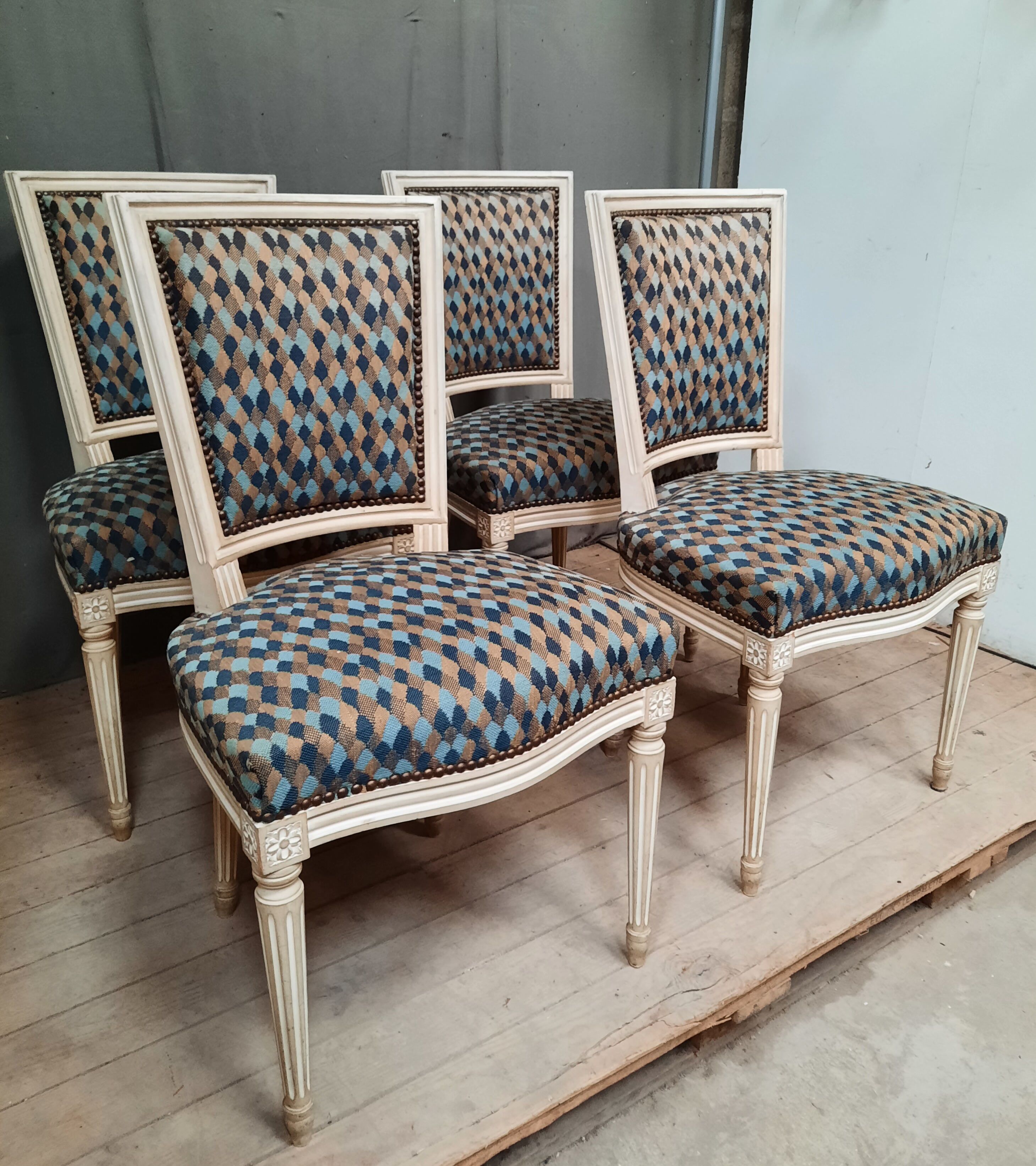 Set of 4 Louis XVI style chairs