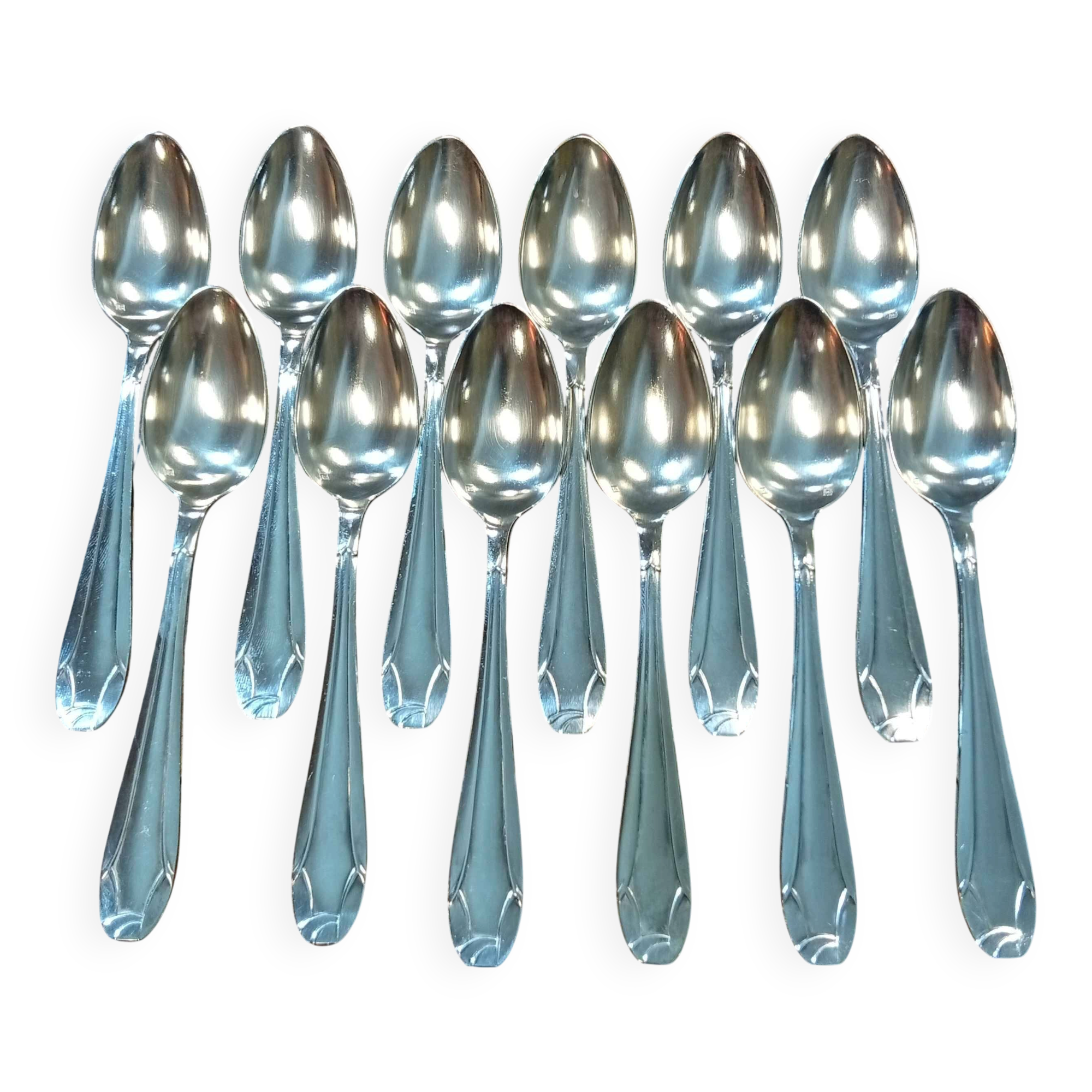 Set of 12 small silver-plated spoons in their box.