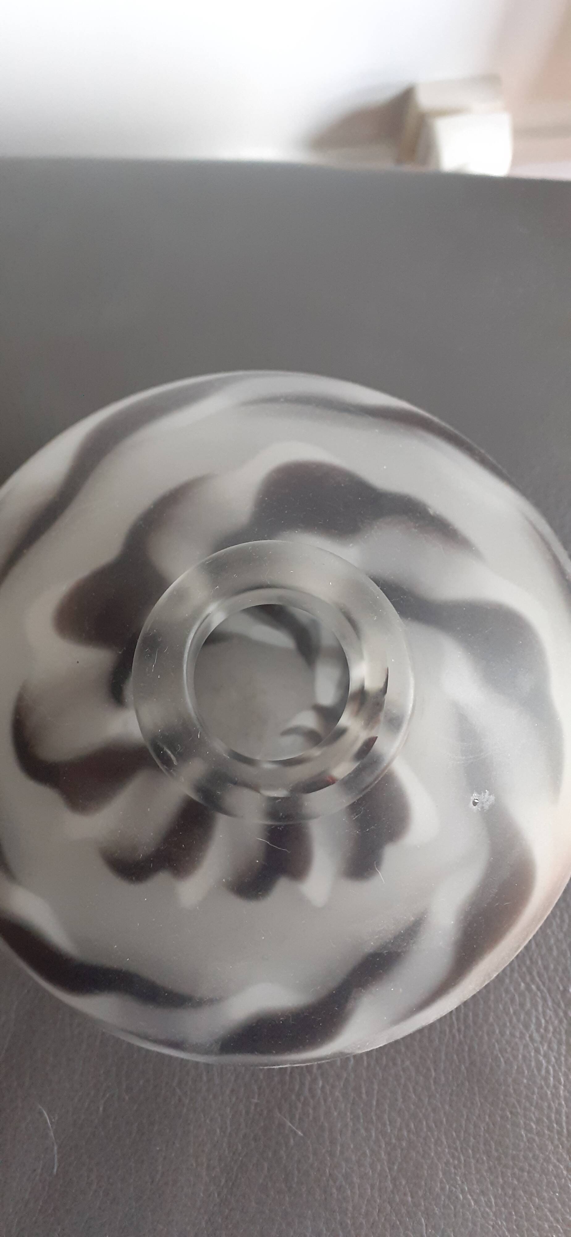 Vase noir gris dépoli