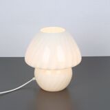 Mushroom-shaped table lamp