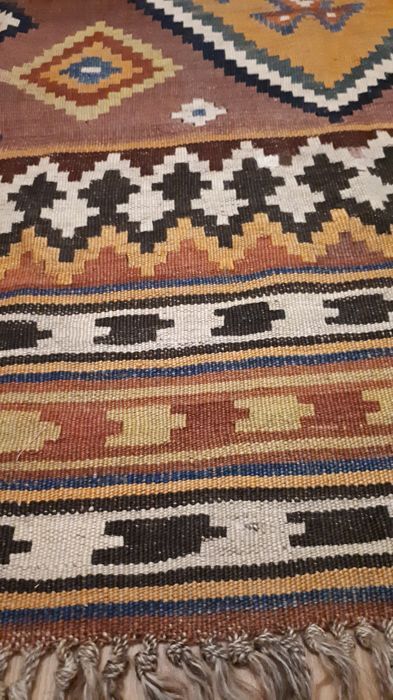 Tapis persan kilim ancien debut XXeme siecle 150x240cm