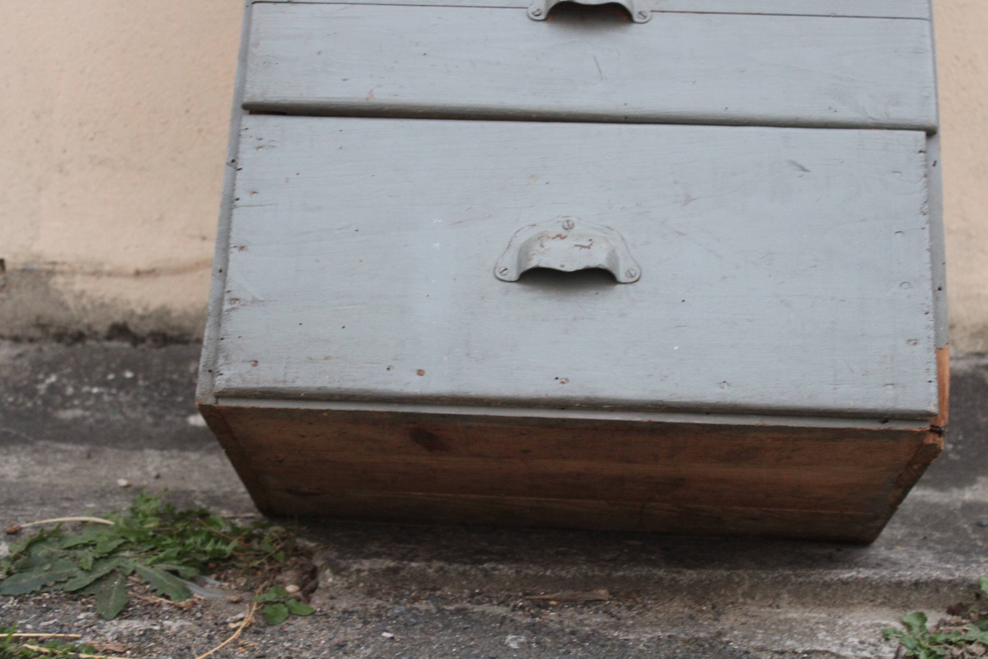 Furniture from craft to drawers