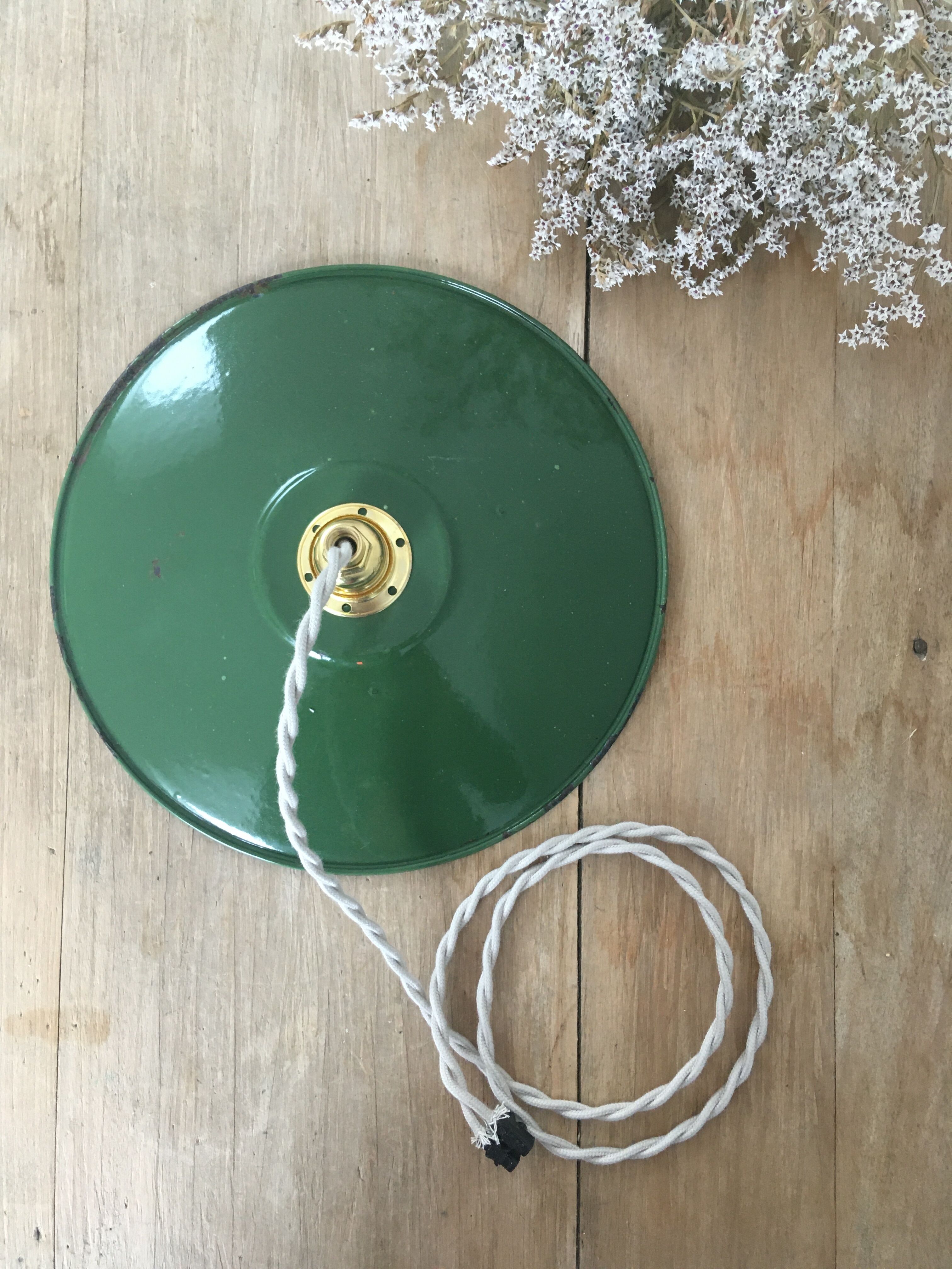 Suspension en tôle émaillée vert & blanc