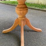 Extendable round dining table with central leg, renovated in raw wood, 150cm
