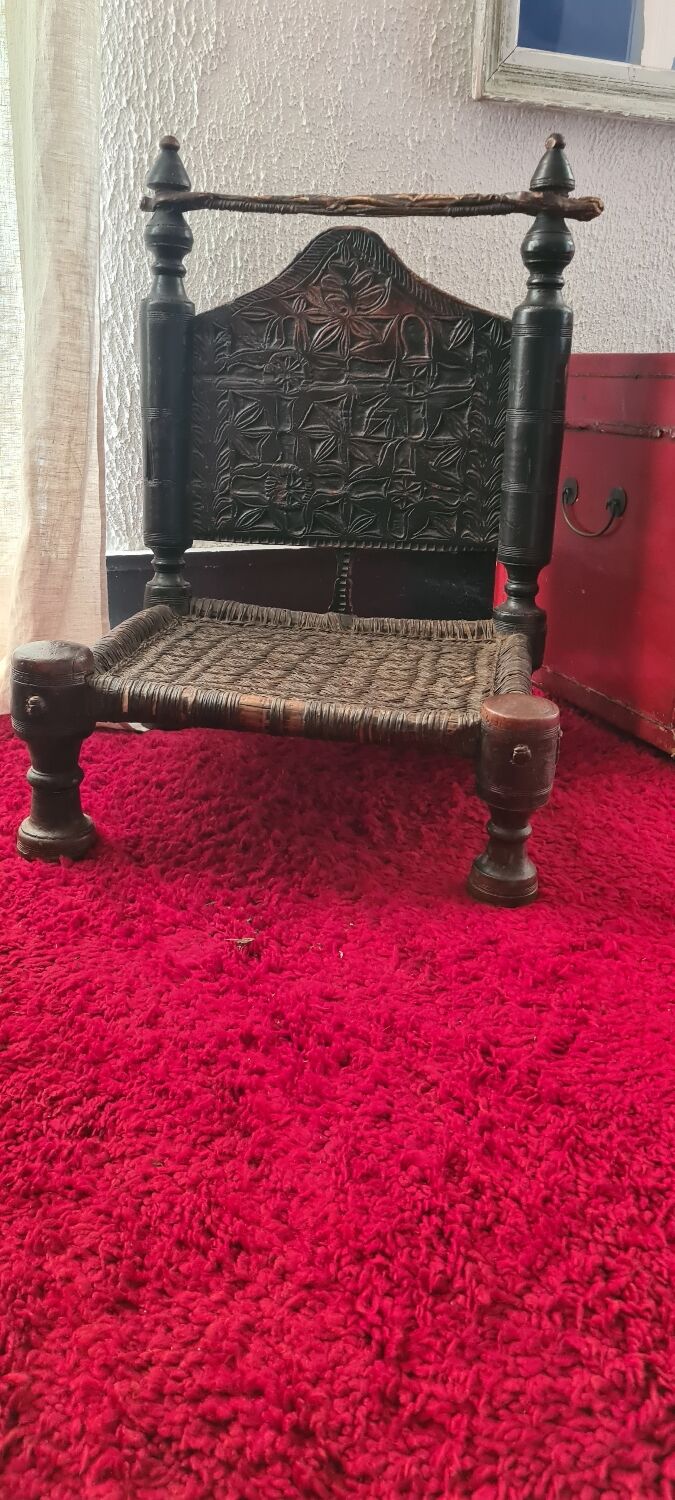 Afghan wedding chair