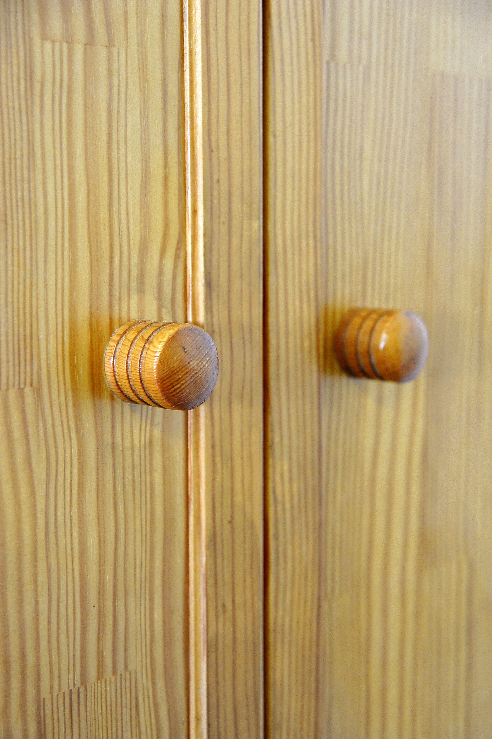 Pine closet - 1970s