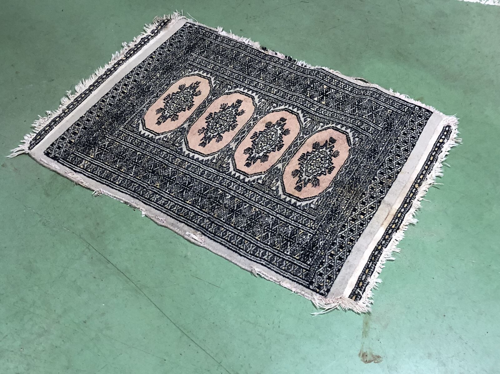 Carpet in wool and silk - hand made 65x90cm