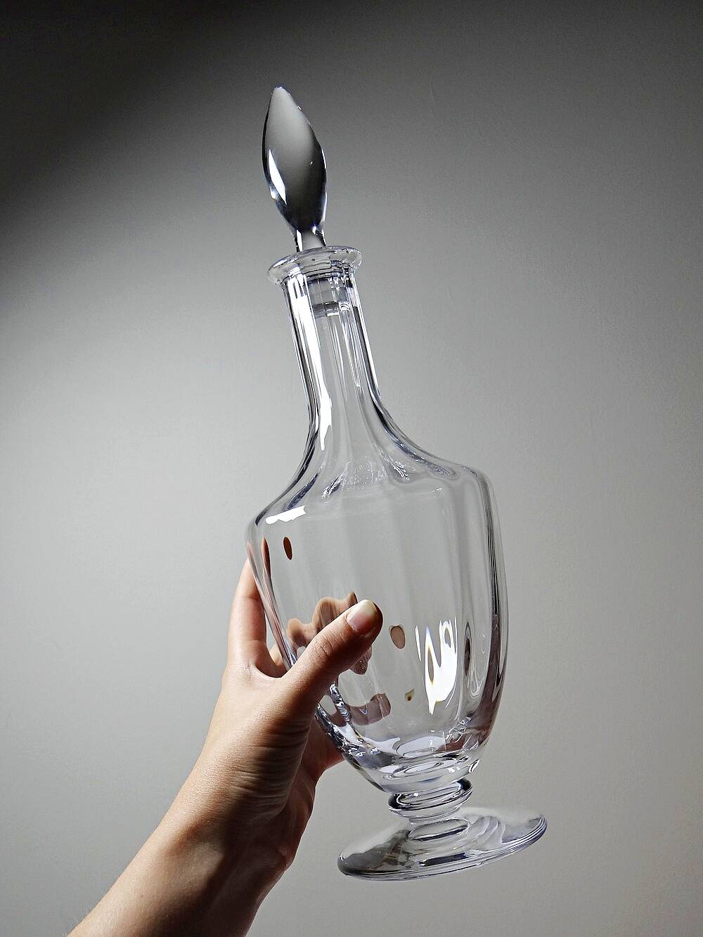 Grande carafe à décanter cristal de Sèvres vintage années 1970-1980