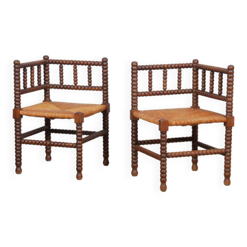 Pair of small corner chairs made of turned wood, 1940.