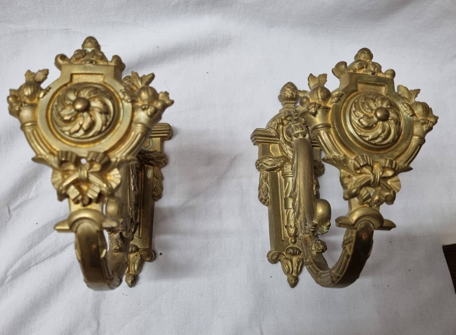 Golden bronze tiebacks