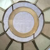 Mother-of-pearl and brass suspension with its collar