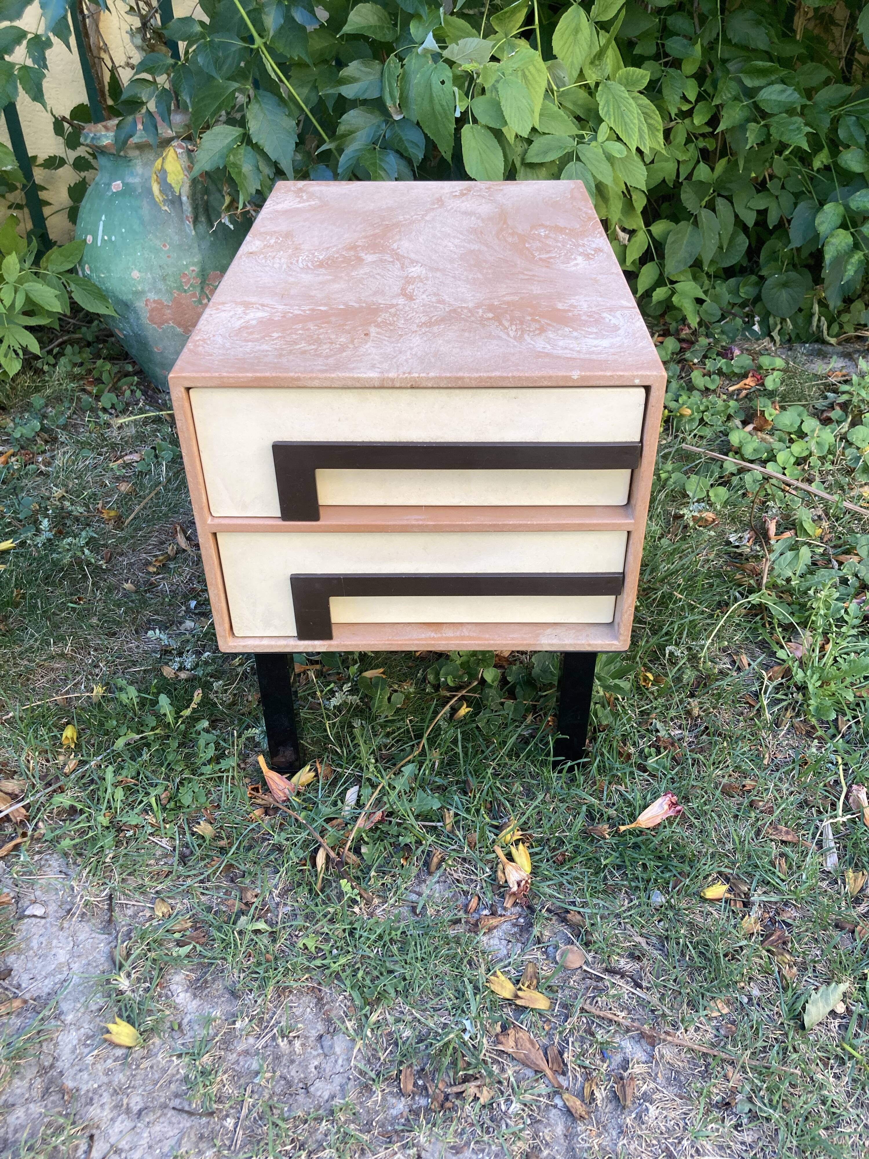 About this sofa or bedside table - design