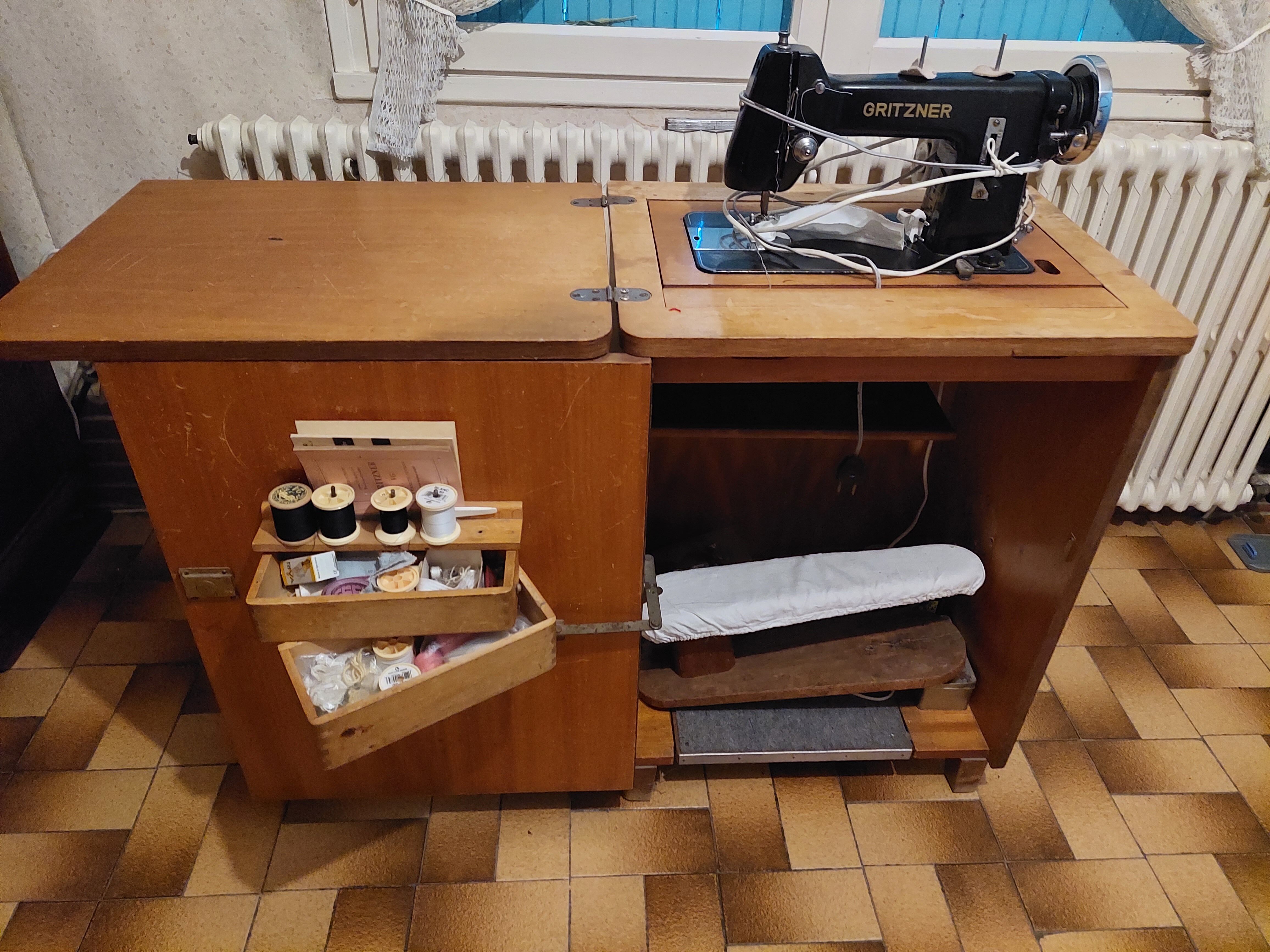 Gritzner sewing machine