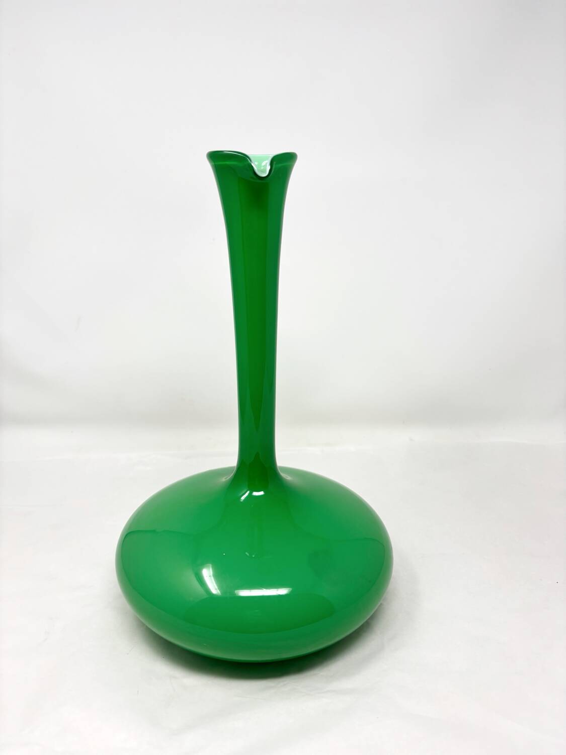 Vase carafe en opaline Empoli vert