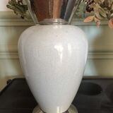 Paire de vases blanc et argenté style émail craquelé
