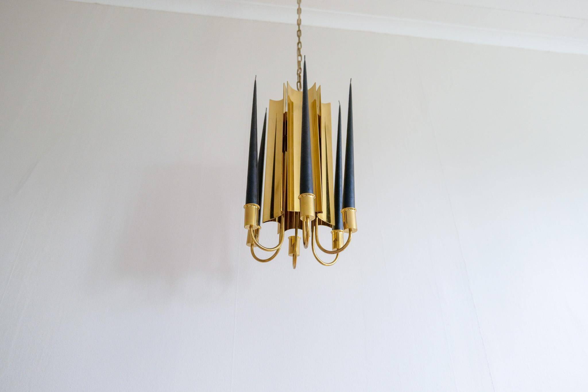 Modern mid-century brass chandelier Reflex Pierre Forssell Skultuna, Sweden