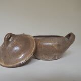 Stoneware sugar bowl with handle