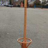 Baumann parrot coat rack