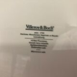 4 white and blue presentation plates Villeroy Boch large plate