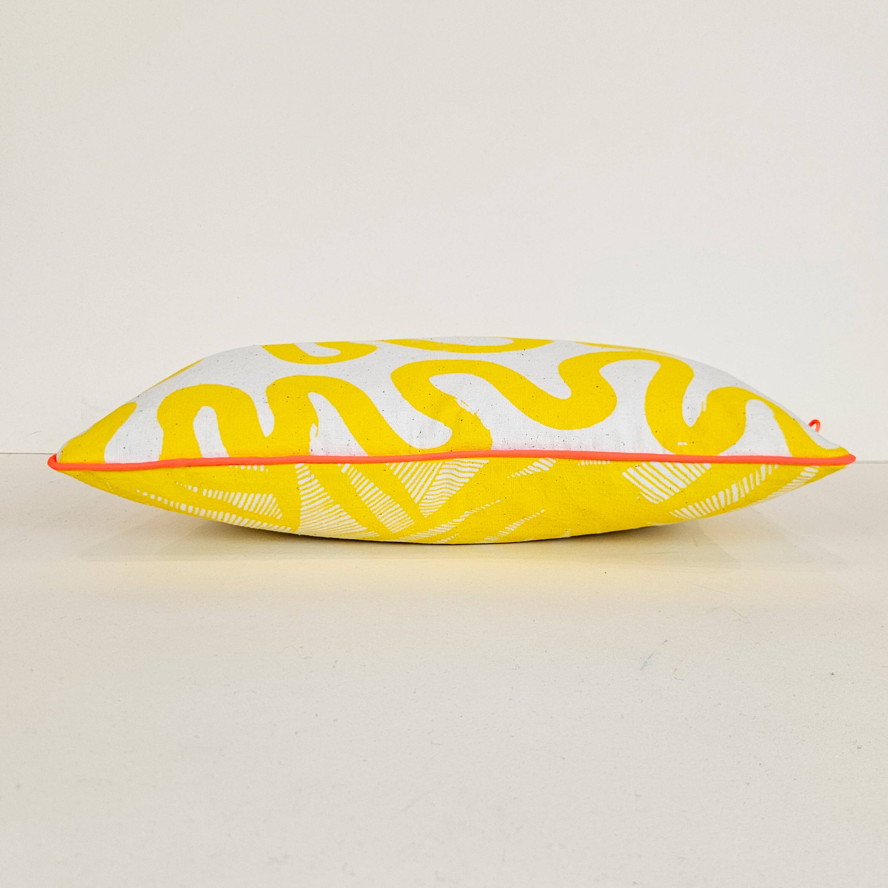 Coussin sérigraphié à la main