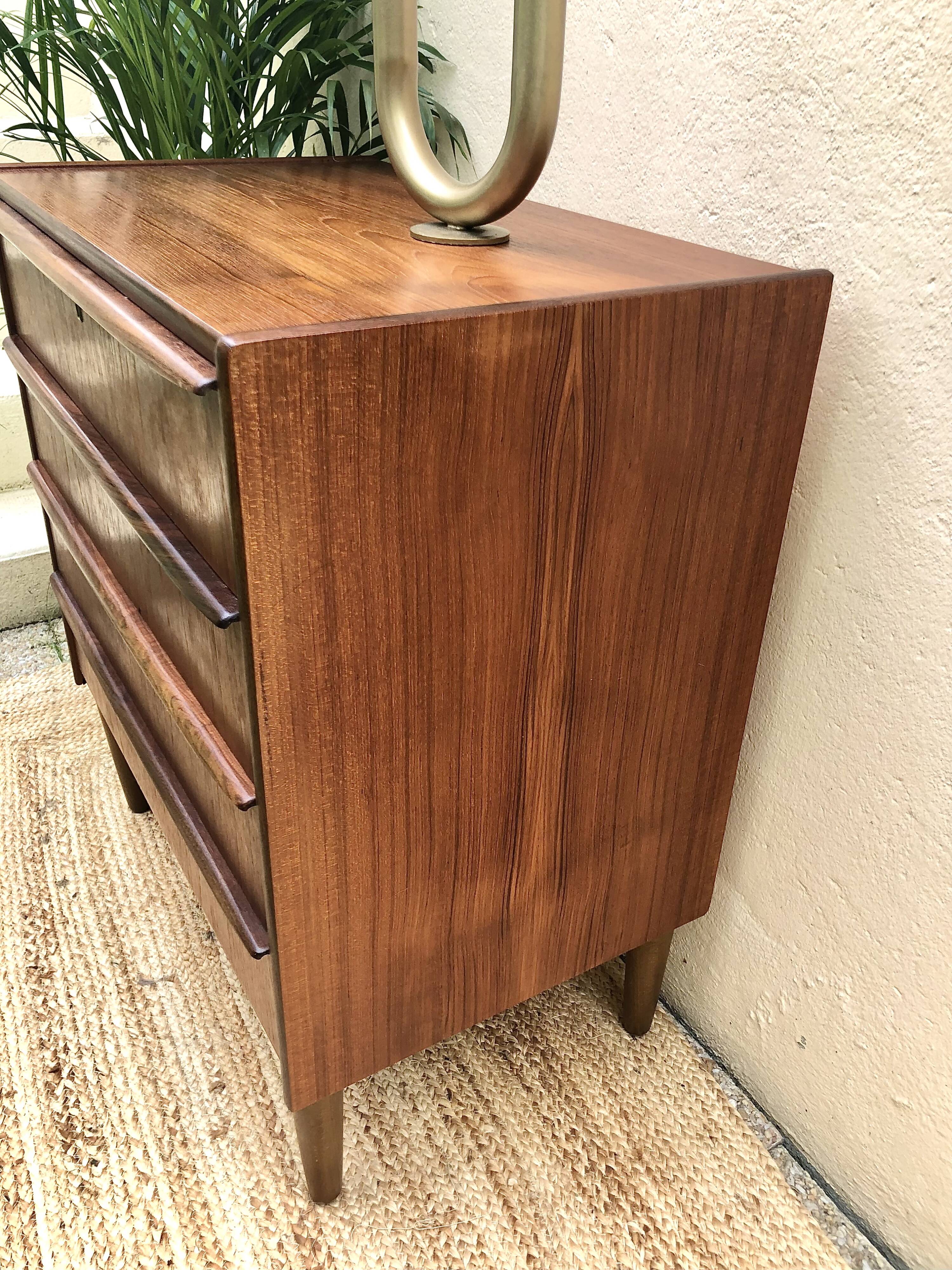 Commode scandinave palissandre
