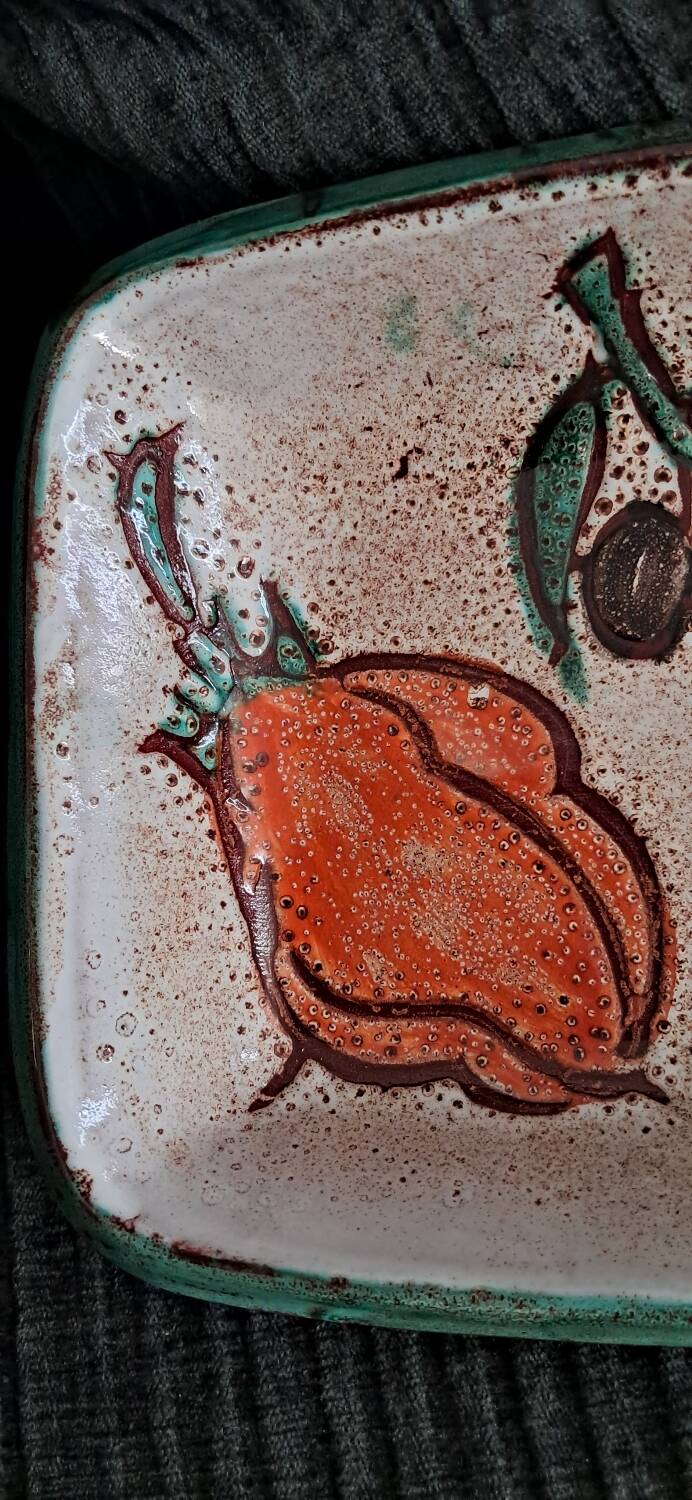 Plate Vallauris, fruit decoration. Signature D.S.