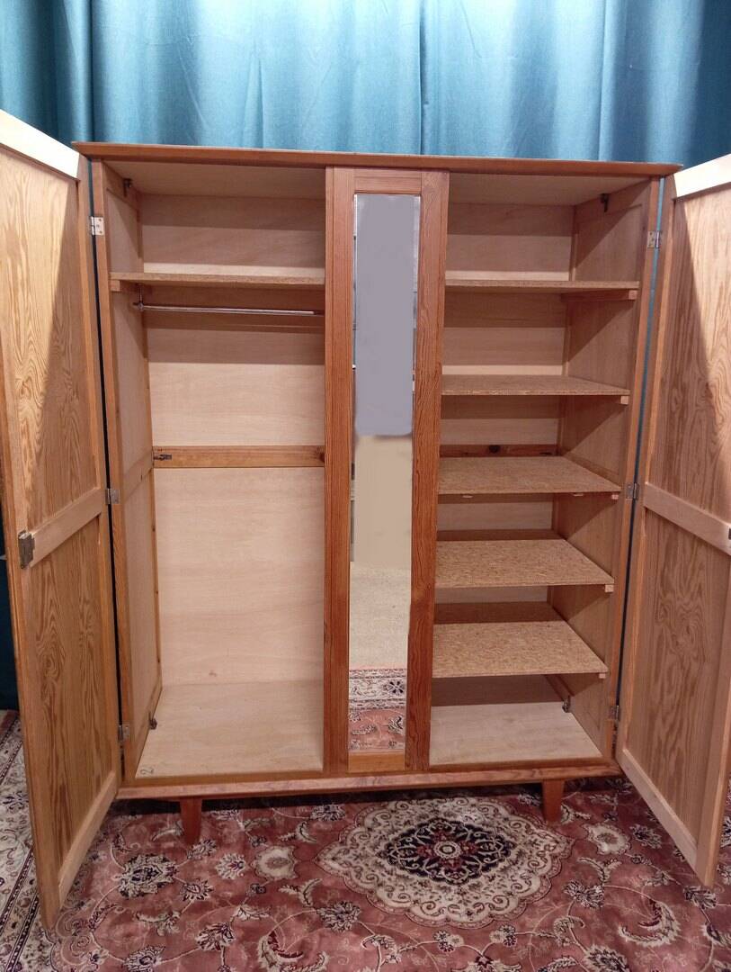 Armoire
