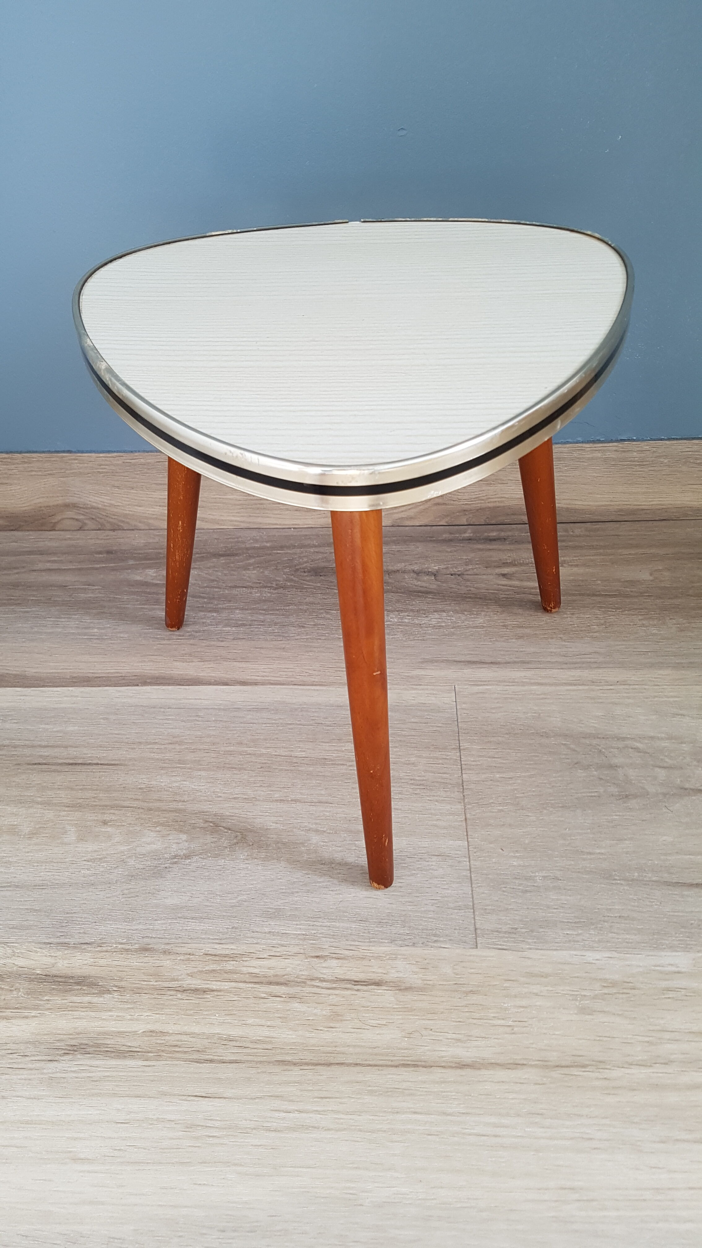 Vintage plant holder formica, tripod, pedestal table