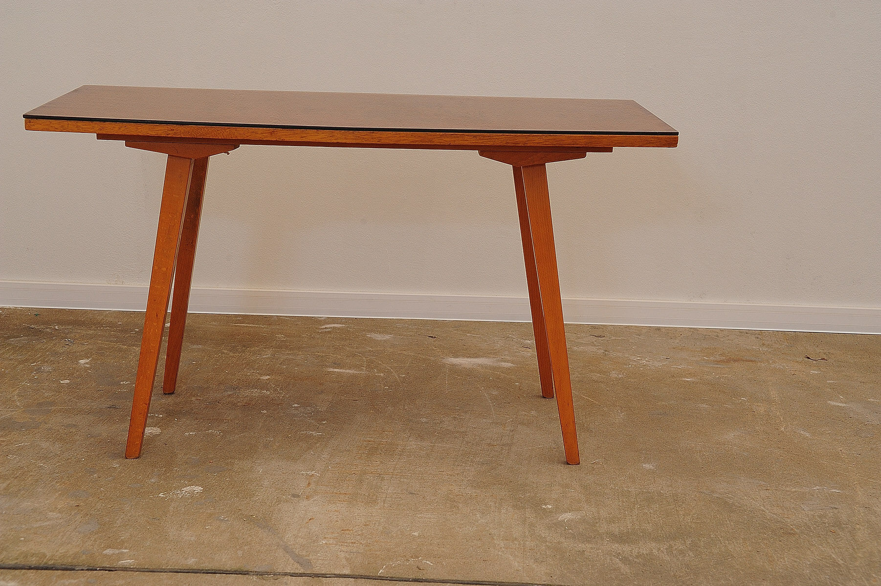 Table basse en bois de hêtre du milieu du siècle par Tatra nabytok, années 1960, Tchécoslovaquie