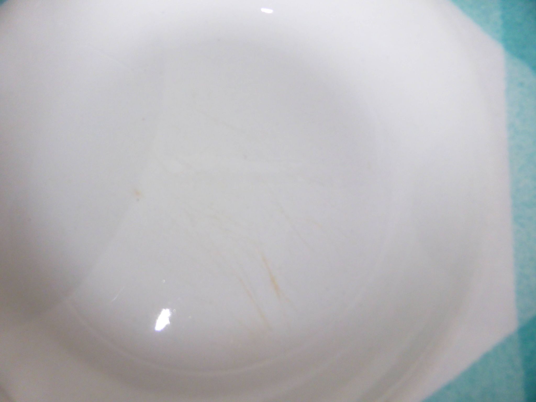 4 vintage geometric pattern soup plates 220510