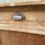 Small Parisian buffet sliding doors