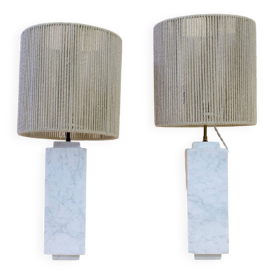Paire de lampes en marbre des années 60 et leurs abat-jour en corde.