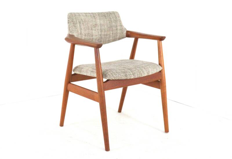 Svend Åge Eriksen for Glostrup GM11 chair - danish design - new upholstery